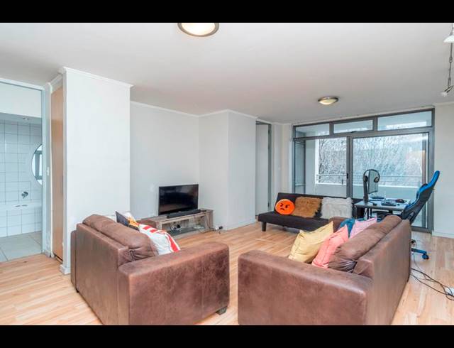 2 BEDROOM PROPERTY TO RENT IN CLAREMONT